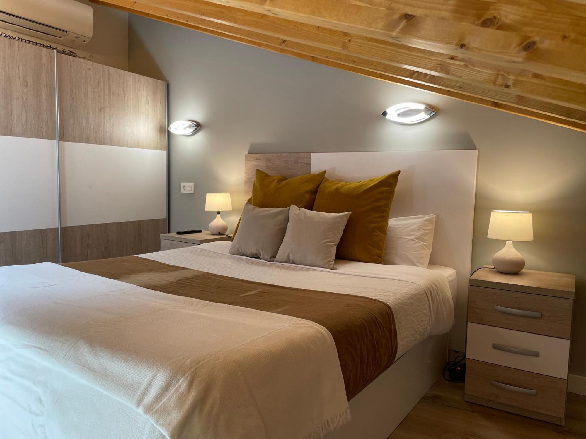 Apartamentos Aranda - Atico Duero Аранда-де-Дуеро Екстер'єр фото